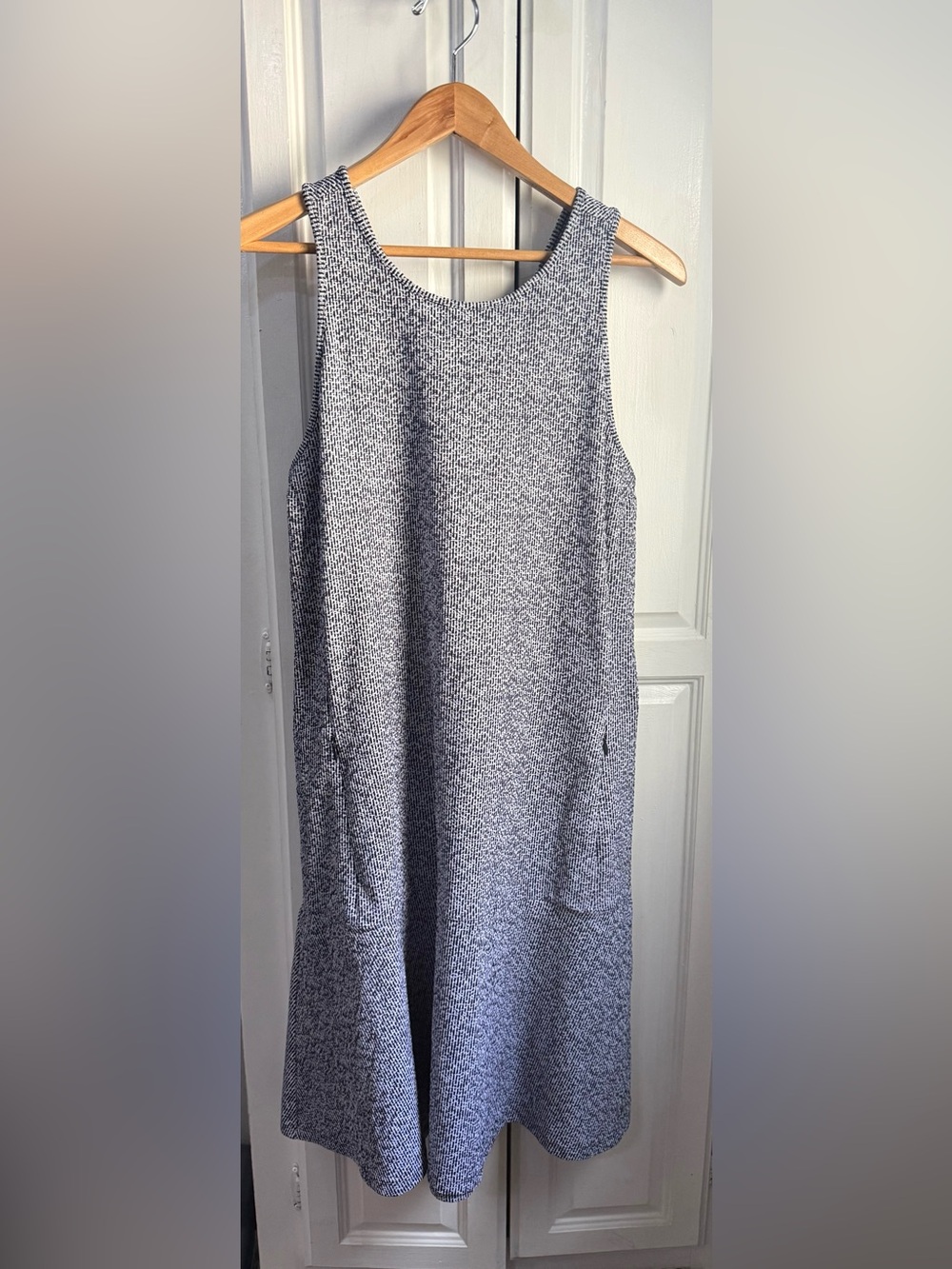 J. McLaughlin Navy and White Textured Knit Sleeveless Shift Dress XL